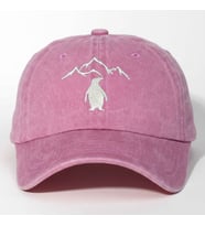 Kişiye Özel Nakışlı Eskitme Şapka Nihilist Penguen (Pembe)