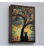 Çerçeveli Ağaç Altındaki Siyah Kedi Tablosu (Kahverengi)