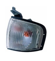 SİNYAL LAMBASI B2500 1999-2001 SOL (BEYAZ) FAR YANI UH71-51-070