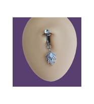 Deliksiz Yaprak Sallantılı Sıkıştırma Klipsli Göbek Piercingi Belly Piercing (Gri)