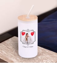 BK Gift İsimli Fotoğraflı Beyaz Renk Pipetli Buzlu Cam Bardak 600ml - 1, Arkadaşa Hediye, Doğum Günü Hediyesi
