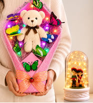 Renkli LED Işıklı Büyük Boy Peluş Ayıcık Buketi ve LED Işıklı Oturan Çift Biblolu Fanus Sevgiliye Hediye