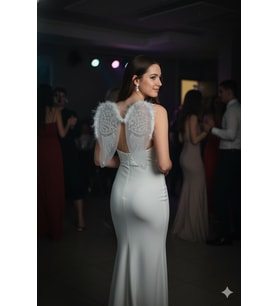 49×45 cm Beyaz Simli Tüylü Melek Kanadı – Kostüm, Parti ve Fotoğraf Çekimi Aksesuarı
