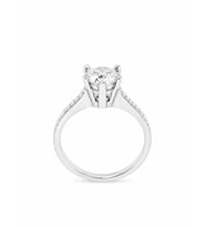 14 Ayar Altı Tırnaklı Sıra Taşlı Tektaş Beyaz Altın Kadın Yüzük