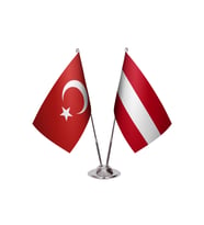 Avusturya İkili Masa Bayrağı