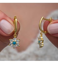 Gümüş Mi Taşlı Gold Çiçek Kadın Küpe