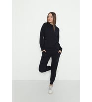 Kadın Bisiklet Yaka Pamuklu Uzun Kollu Pijama Takımı Lacivert Renkli 28243