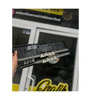 ÇİZGİLİ SARKIK ALTIN MODEL PLAKALIK  Uyumlu