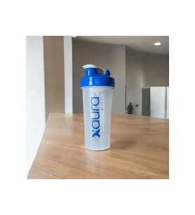 XAURA SHAKER - SIZDIRMAZ KAPAKLI VE KARIŞTIRICI SÜZGEÇLİ SPORCU MATARASI (Beyaz)