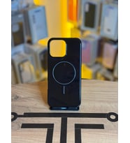 iPhone 16 Pro Max Uyumlu İçi Kadife Magsafe Destekli Premium Silikon Kılıf (Siyah)