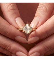 Valmont Accessories Ayarlanabilir Kristal Taşlı Altın Sarısı Yonca Yüzük Zarif Işıltılı Kadın Yüzük