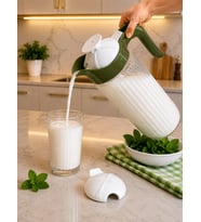 1500 cc Renkli Kapaklı Cam Ayran Karıştırma Sürahisi (yedek kapaklı)