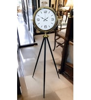 Elegance Gold Tripod Ayaklı Saat (Standart)