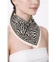 Tarzını Seç Beyaz Zebra Fular / Bandana / Aksesuar 48x48 cm