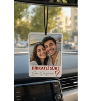 Kişiye Özel Dikkatli Sür Sevgili Süs Karikatürlü MDF Araba Dikiz Ayna Süsü - Fotoğraftan Sevgililer Günü Hediyesi