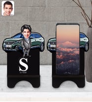BK Gift Kişiye Özel Plakalı Erkek Peugeot 3008 Karikatürlü Ahşap Biblo Telefon Standı-1