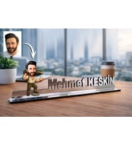 Kişiye Özel Onbaşı Karikatürlü 30 cm Ayna Pleksi Masaüstü İsimlik - Onbaşı Hediyesi Yeni İş ve Meslek Hediyesi