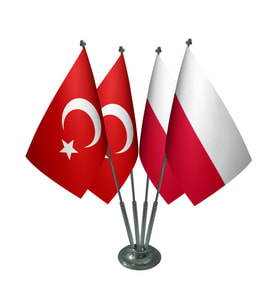 Masa Üstü Polonya Bayrağı Türk Bayrağı Dörtlü Krom Direk Masa Bayrak Seti