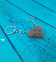 Seninle Anlam Bulurum Lego Dizayn Kalp Anahtarlık 2'li Gri Renk