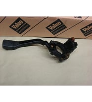 Golf2 Golf3 91  Silecek Kolu Sağ  (Oem No:191953519)