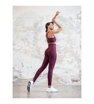 Mürdüm Rengi Arkası Büzgülü ( Scrunch Butt ) Spor Tayt