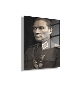 Cam Tablo Başkomutan Atatürk Portresi