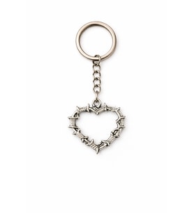Thorned Heart Charm – Diken Detaylı Kalp Figürlü Gümüş Renk Unisex Metal Anahtarlık