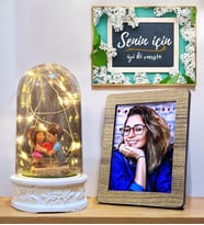 Kişiye Özel Fotoğraflı Led Işıklı Fanus  Kalp Tutan Çift Temalı