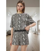 Kadın Rahat Viskoz Pijama Takımı Yılan Desenli Kısa Kollu Şortlu Homewear Premium Kalite