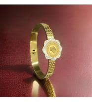 Zarafetin Simgesi: 316L Çelik Antialerjik Parlak Taşlar Gold Renk Çeyrek Model Şık Çelik Bileklik