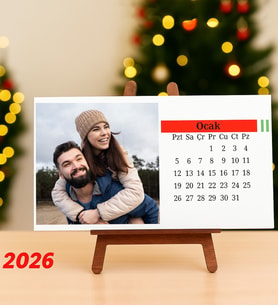 Kişiye Özel Premium 12 Fotoğraf 2026 Tarihli Şövale Yatay Masa Üzeri Takvim