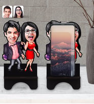 BK Gift Kişiye Özel Sevgililer Karikatürlü Ahşap Biblo Telefon Standı-4