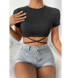Kadın Siyah Yarım Kol Çapraz Bağlamalı Crop Top Bluz