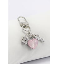 Gümüş Renkli Metal Kilit ve Anahtar Pembe Kalp Klipsli Cüzdan Süsü Charm Çanta Süsü Anahtarlık