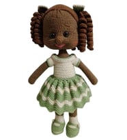 Çikolata Tenli Kıvırcık Saçlı Karnaval Bebek Amigurumi Organik Oyuncak