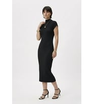Modern Fit Sıfır Kol Yarım Balıkçı Yaka Triko Elbise