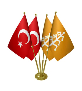 Masa Üstü Karahanlılar Devleti Bayrağı Türk Bayrağı Dörtlü Pirinç Direk Masa Bayrak Seti