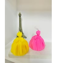 Şık Kadın Elbisesi Dekoratif Kokulu Mum / Chic Lady Dress Decorative Candle (Sarı)