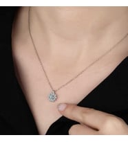 Ucarticaret S-warovski Taşlı Gümüş Tektaş Bayan Kolye