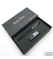 16GB. İsme Özel Usb Bellek + Scrikss İsme Özel Kalem Seti - Siyah