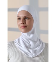 Pratik Boyunluklu Geçmeli Büyük Tesettür Bone - Beyaz