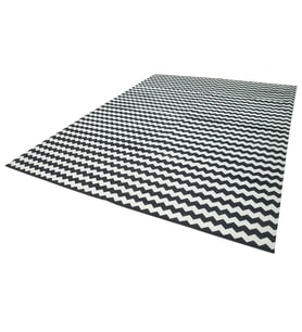 Siyah Kilim Geometrik Stil Modern Görünümlü El Dokuma Yün Salon Kilimi Düz Dokuma Detaylı