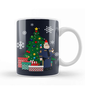 Chief Randall Crawford Around The Christmas Tree Kupa Bardak Porselen
