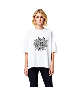 Stilize Çiçek Detaylı Petal Sanat Baskılı Kadın Oversize Tişört