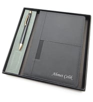Signator® Codex  N284 Kişiye Özel Defterli Set - İsme Özel Siyah Kalem + İsme Özel Siyah Defter  İsme Özel Kutusunda Hediyelik Set (Karışık)
