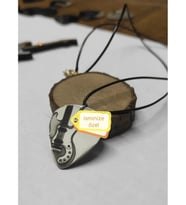 Gümüş Renk Metal Pena Kolye İsme Özel Tasarım Gitar Motifli (Gümüş Gri)