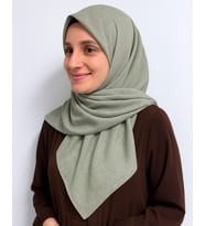 Denim Kare Eşarp– Kaymaz, Rahat ve Şık Kullanım (Su Yeşili)