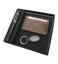 Signator D379 İsme Özel Set - Deri Kartlık + Anahtarlık  + Kalem Seti  İsme Özel Hediyelik Set (Karışık)