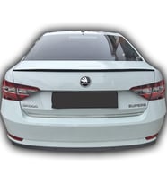 Skoda Superb 2015 Sonrası Spoiler Boyalı