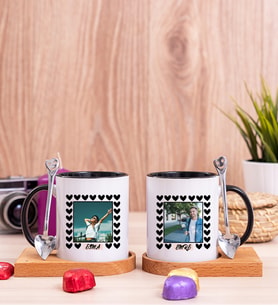 Kişiye Özel Kalp Detaylı Fotoğraflı İkili Ahşap Altlıklı Siyah Kupa
